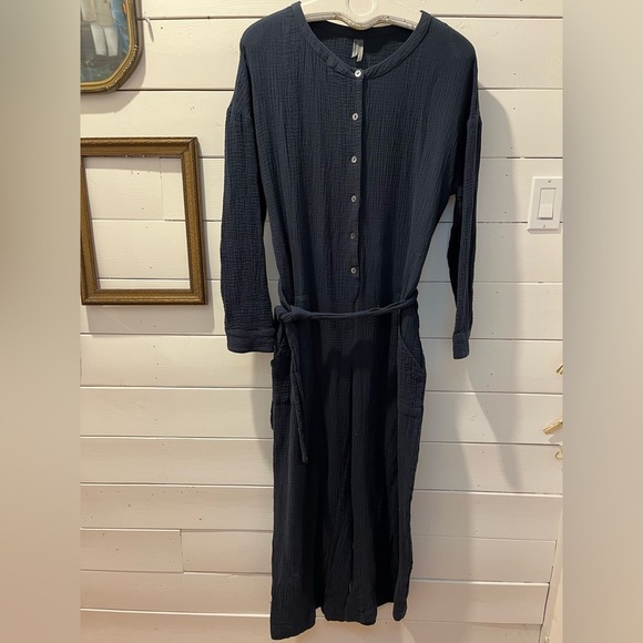 Simons Vision Navy Crinkled Cotton Jumpsuit - Size L - Picture 1 of 12